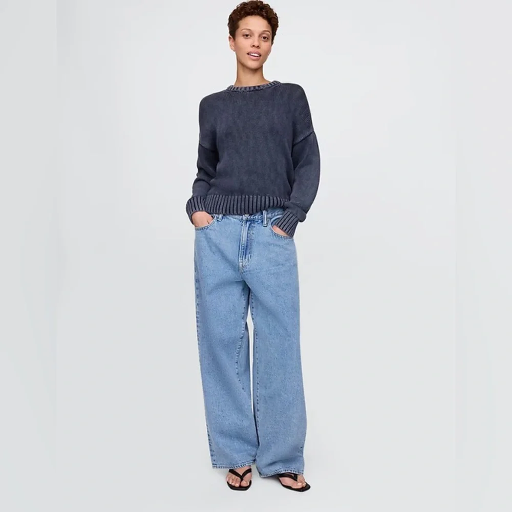 GAP Medium Wash Extra Baggy Jeans NWT - Picture 1 of 7